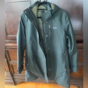 forest green patagonia winter coat